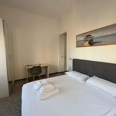 Elegante Stanza Nel Cuore Di Guest house 4*