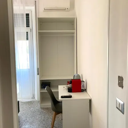 Elegante Stanza Nel Cuore Di בית הארחה