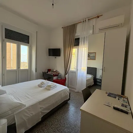 Elegante Stanza Nel Cuore Di 4*