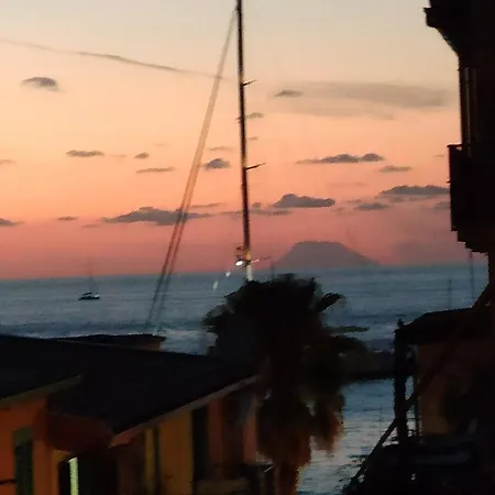 Elegante Stanza Nel Cuore Di سيلا